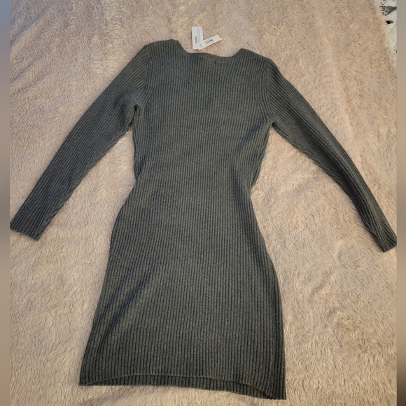 Joe Fresh Knit Dress, Size Medium - Picture 2 of 4